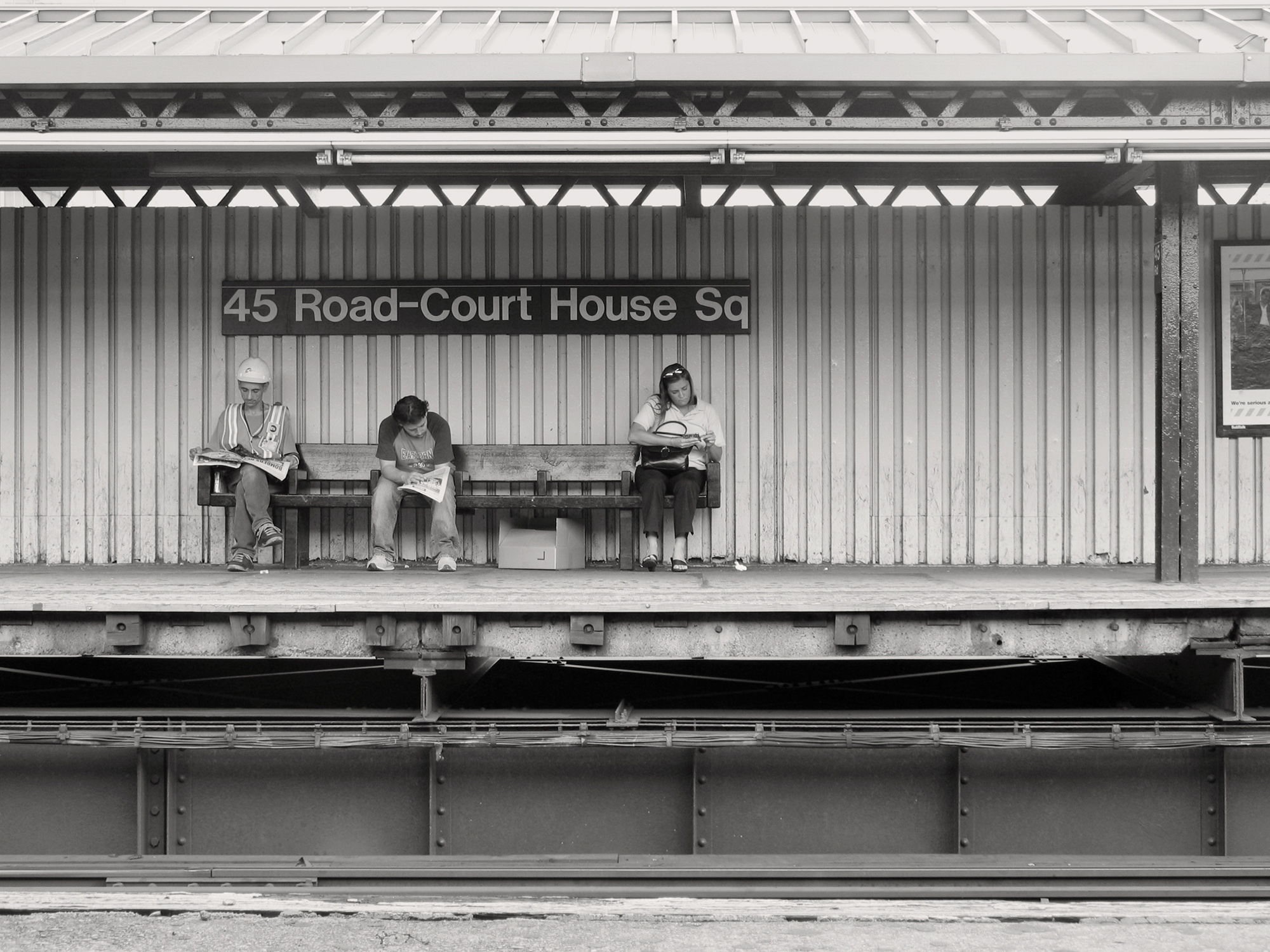 Christoph Radke, New York City, Queens, Subway station, 2005